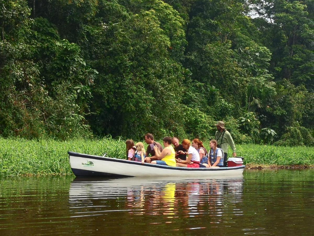 Tortuguero Adventures Guesthouse Exterior photo